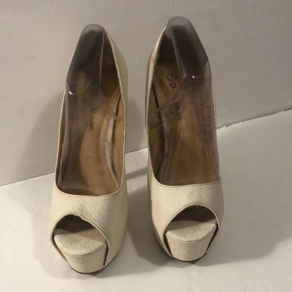 Diva Lounge high heels